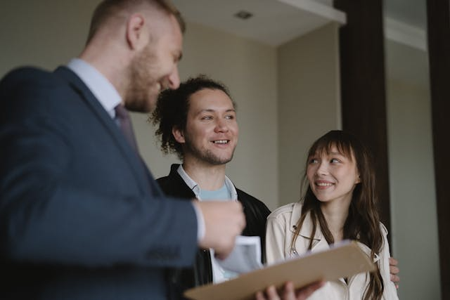 a-landlord-speaking-with-two-tenants.png