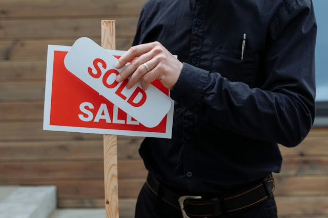 sold-sign.png
